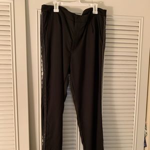Women’s trousers